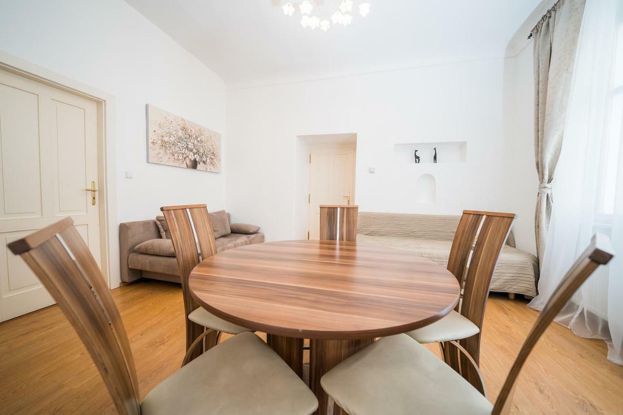 Apartments Pushkin Πράγα Εξωτερικό φωτογραφία