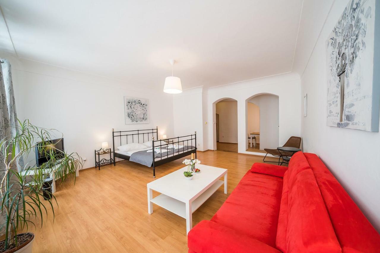Apartments Pushkin Πράγα Εξωτερικό φωτογραφία